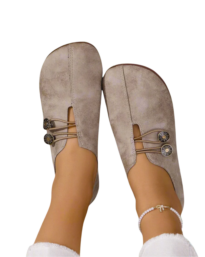 Lindora | Timeless Slip-ons