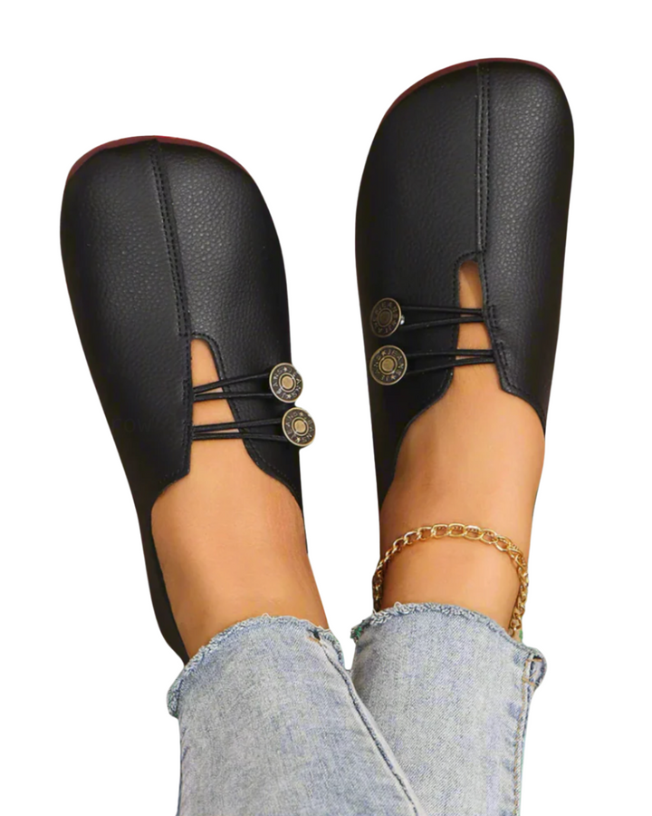 Lindora | Timeless Slip-ons