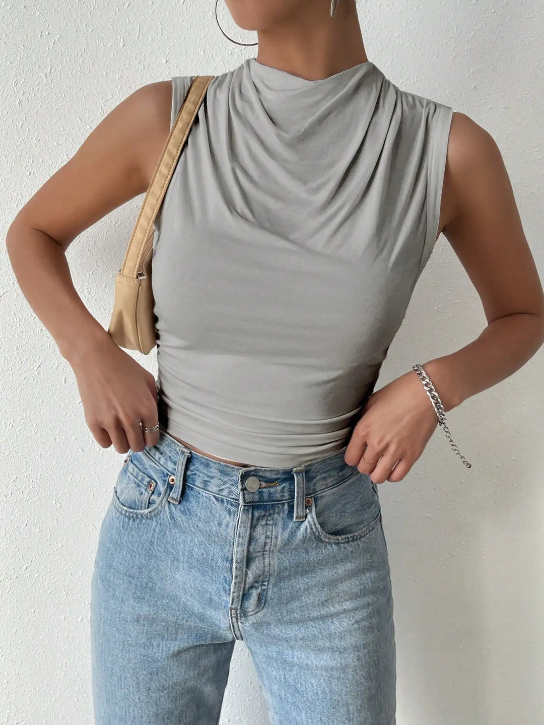 Myrthe | The Draped Top