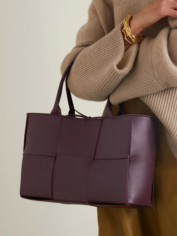 Victoria | Woven Shopper